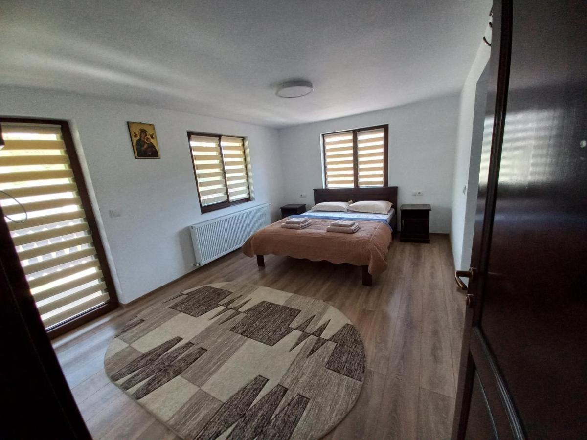 Casa De Vacanta Perla Colibitei Колібіца Екстер'єр фото