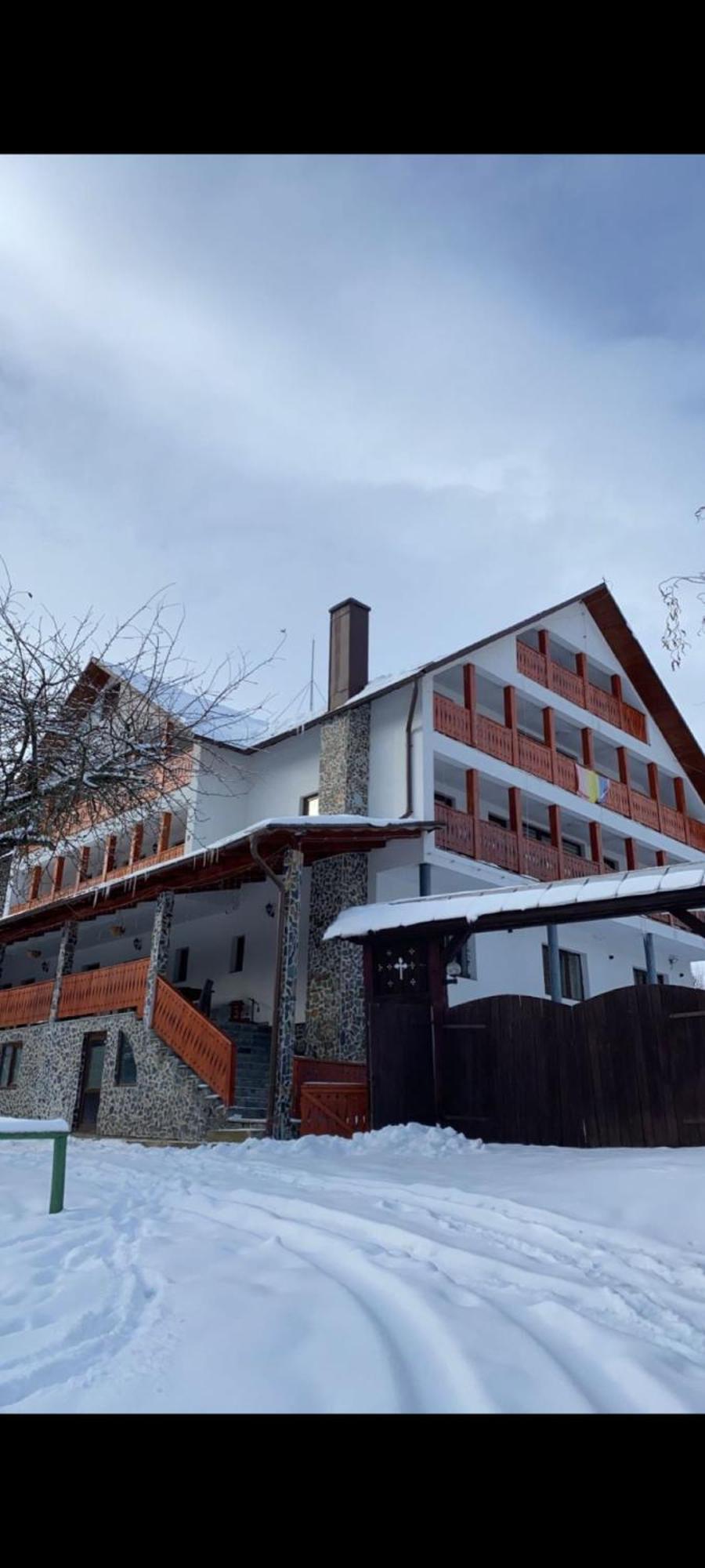 Casa De Vacanta Perla Colibitei Колібіца Екстер'єр фото